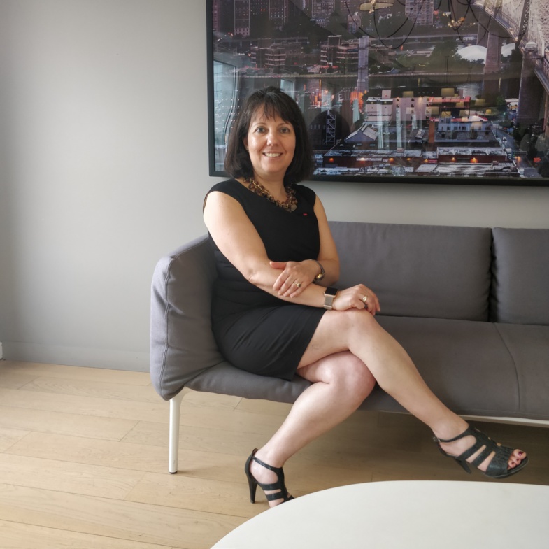 "Un dirigeant doit savoir entraîner l'entreprise sur les terrains de la créativité et de l'innovation." Carmen Munoz, DG de Citelum "Un dirigeant doit savoir entraîner l'entreprise sur les terrains de la créativité et de l'innovation." Carmen Munoz, DG de Citelum