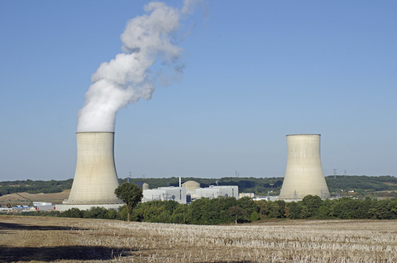 Super-profits : pourquoi la France soutient une "contribution européenne" des opérateurs énergétiques plutôt qu'une taxe Super-profits : pourquoi la France soutient une "contribution européenne" des opérateurs énergétiques plutôt qu'une taxe