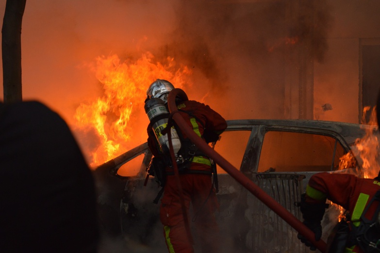 Quand la France réagira-t-elle face aux crises ? 