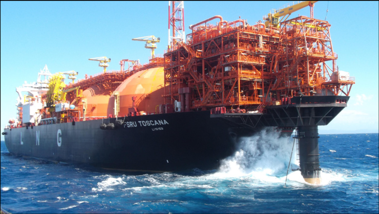 FSRU Toscana, une installation italienne offshore de regazeification du GNL (Wikimedia Commons_Wallacepc67) FSRU Toscana, une installation italienne offshore de regazeification du GNL (Wikimedia Commons_Wallacepc67)