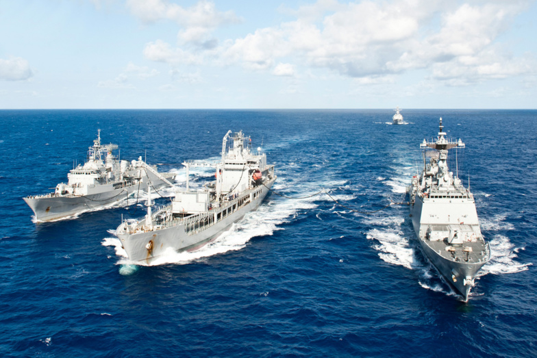 Tensions en mer de Chine méridionale : Les États-Unis renouvellent leur engagement envers les Philippines, provoquant l'ire de Pékin