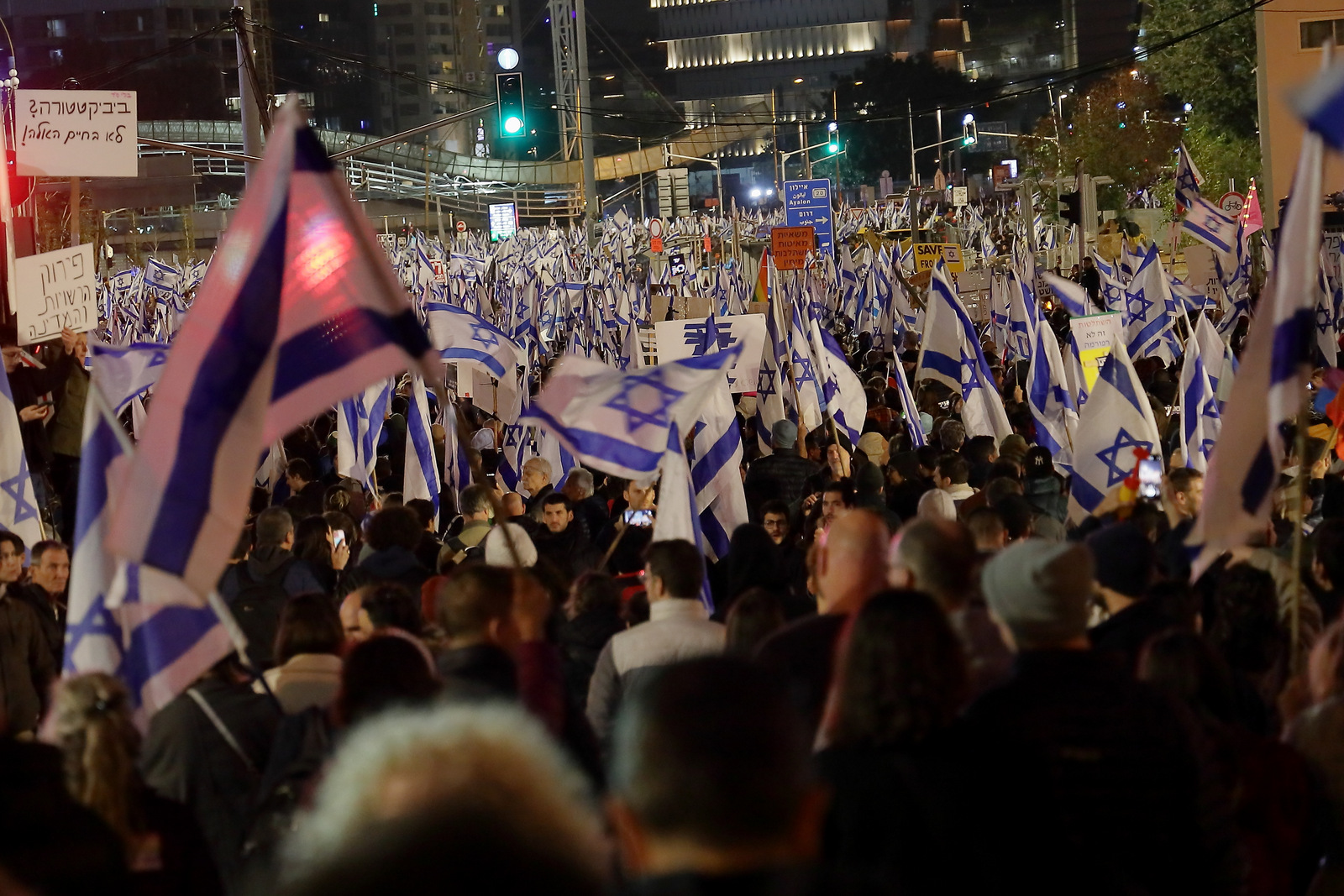 Manisfestations en Israël : une crise globale de la démocratie représentative occidentale